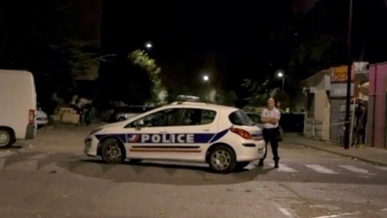 Стрелба пред джамия в Авиньон, поне 8 души са пострадали