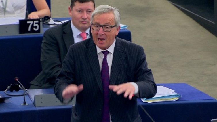 Юнкер се извинил за "нелепия" Европарламент
