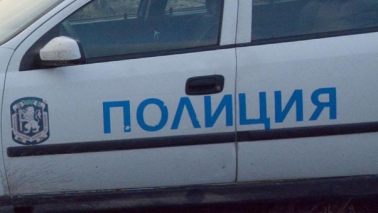 Нелепо: Деца и възрастни се сбиха на площадка в Монтана