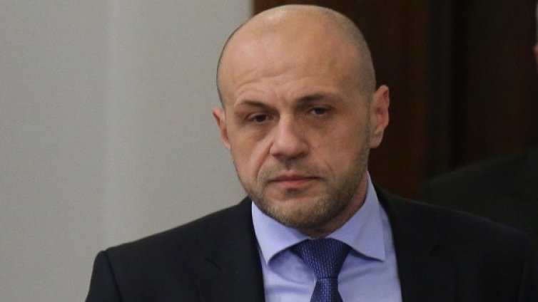 Ремонтът на НДК закъснява сериозно, призна Дончев