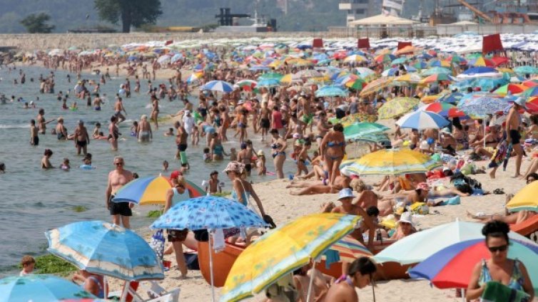 Най-евтино ли? Цената на чадъра 0.36 ст, но с шалте за 5 лв