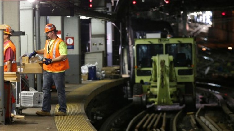 Дори гърците се трудят повече от нас, най-работливи &ndash; в Швеция