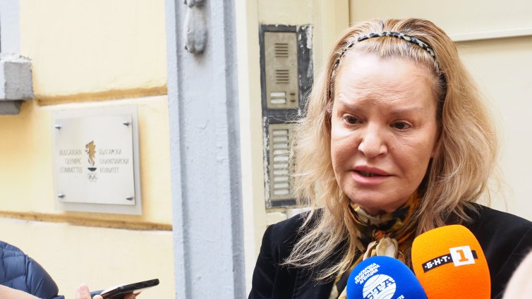 Агенцията по вписванията отказа да заличи Костадинова като шеф на БОК