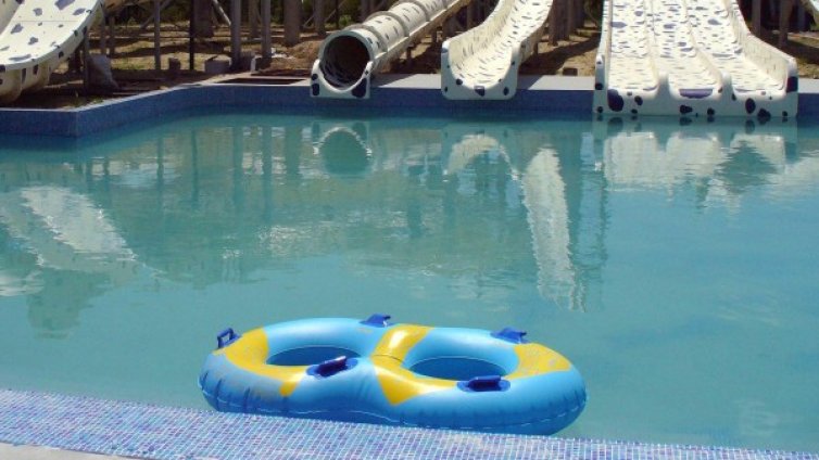 В аквапарка - на видимо място инфо за цени и условия