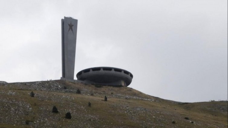 Бузлуджа разедини и кабинета, едни го дават, други &ndash; не 