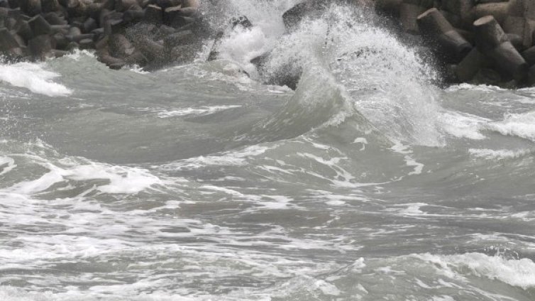 Жълт код за вятър и вълнение по Черноморието