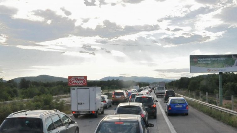 Газ в аварийната лента на магистралата? КАТ дебне и глобява&hellip;