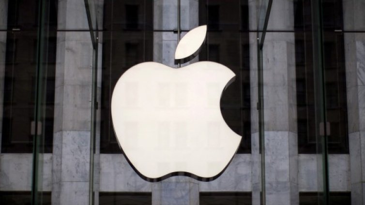 Apple обещала на Тръмп да отвори три завода в САЩ