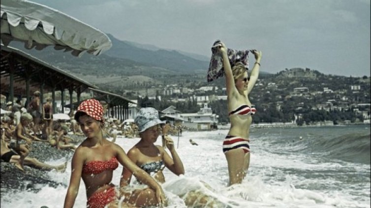 На плаж и на море. Как отдъхваха братушките в СССР?