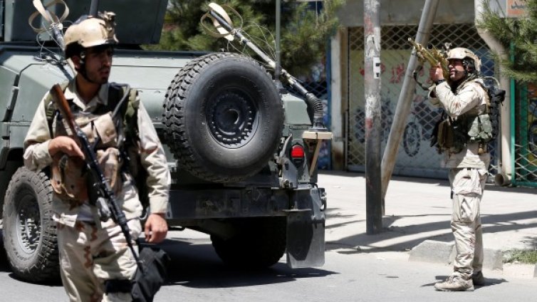 Камикадзе взриви кола бомба в центъра на Кабул