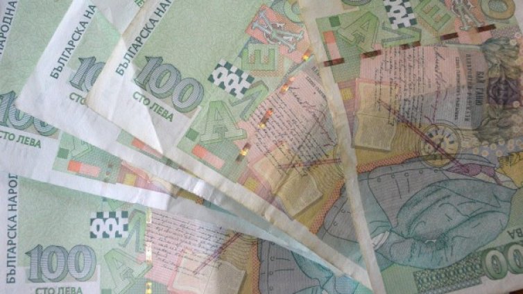90-годишен лови ало апаши със 7 бона до пейка