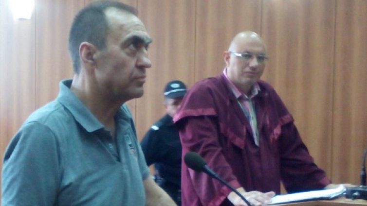 Измършавял, изнемощял... Евстатиев мисли за смъртта