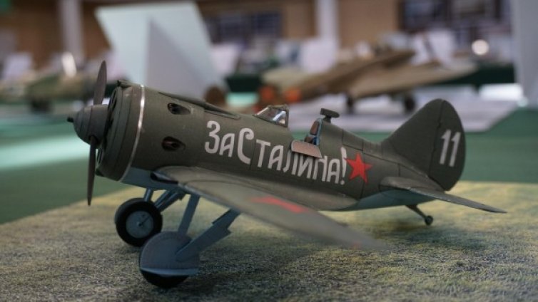 Световната бойна авиация в една зала!