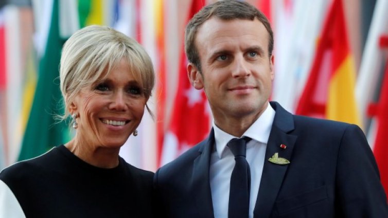 Елисейският дворец се отказа от статута на първа дама