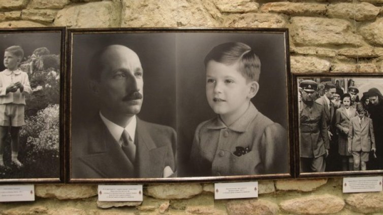 80 години, 80 фотографии: Сакскобургготски от дете до днес