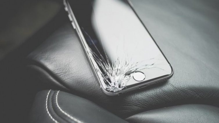 Motorola ще прави самовъзстановяващи се дисплеи 