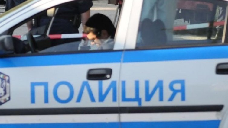 Шофьор обърна колата си в нива в Силистренско, загина