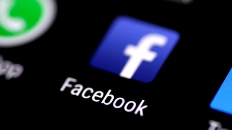Facebook тества индивидуален News Feed