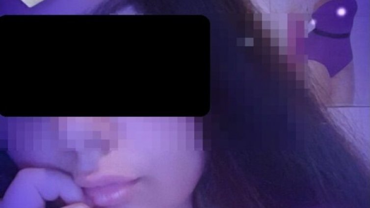 Роднини и приятели изпратиха убитата Никол
