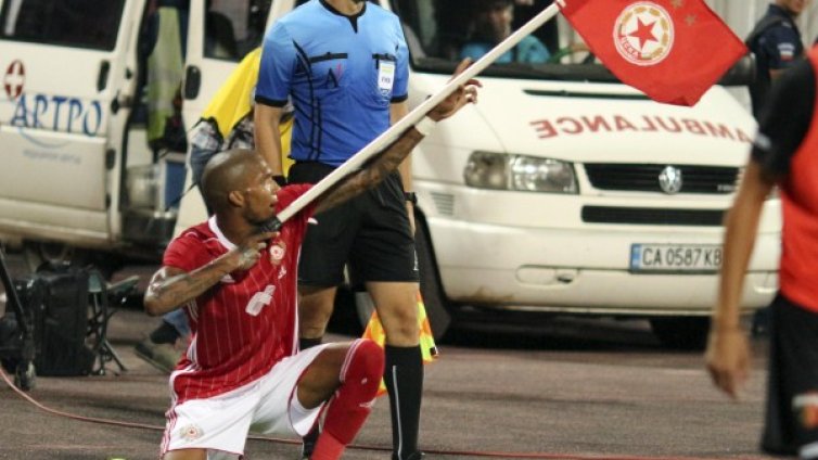 Головата машина на ЦСКА на системи в болница