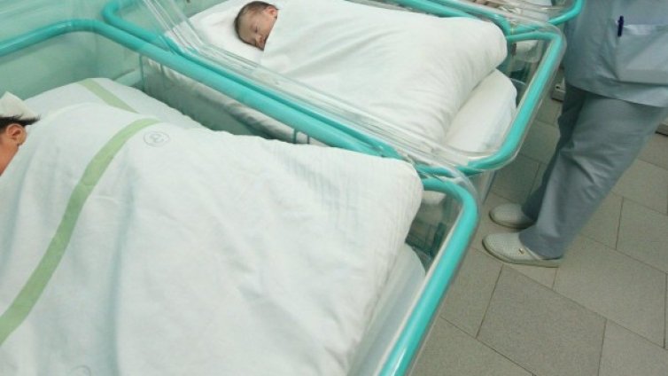 За 2 г.: Седем родени деца от ин витро програмата на София
