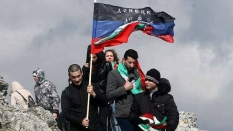 Посланикът на Украйна с протест: Знаме на Донецк на Шипка!?