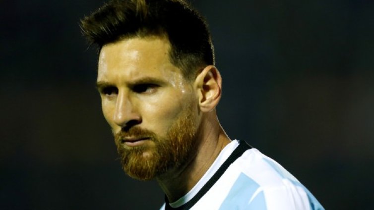 Меси си тръгва от Барселона без пари, разочарован е