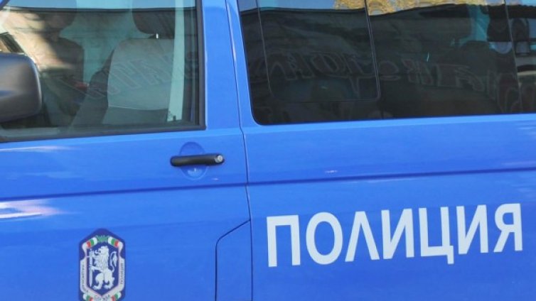 Полицай пострада при опит да спре биячи в Галиче