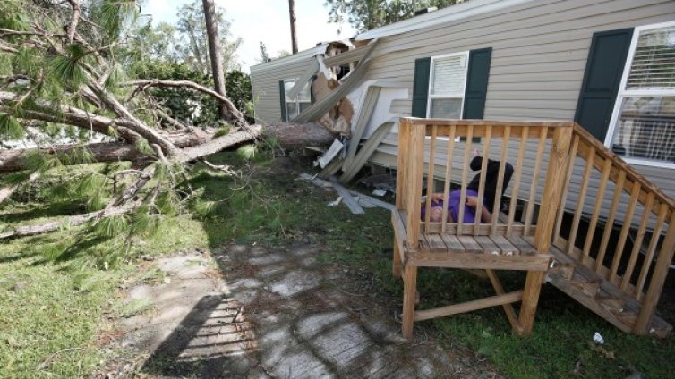 Жертвите на Ирма във Флорида растат, станаха 12