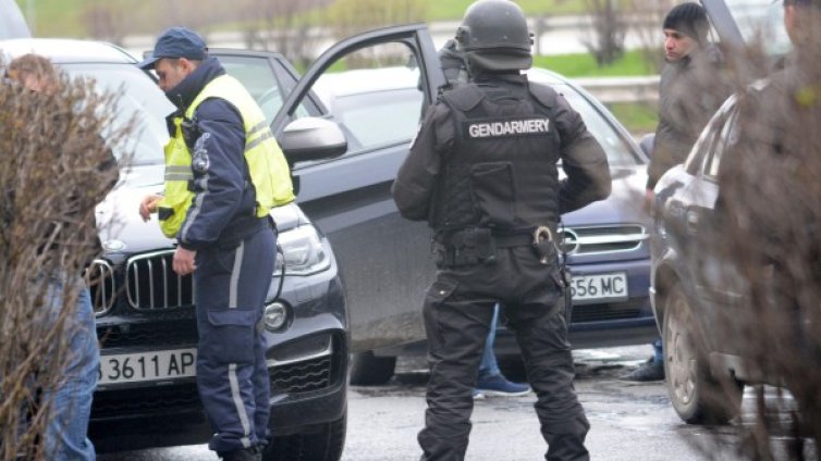 Спипани ли са похитителите на Адриан? Не и на "Тракия"!