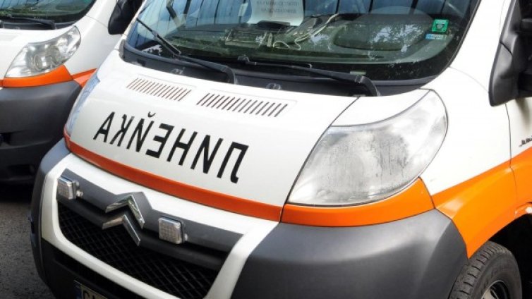 Мъж загина в Разградско, удари колата си в стълб