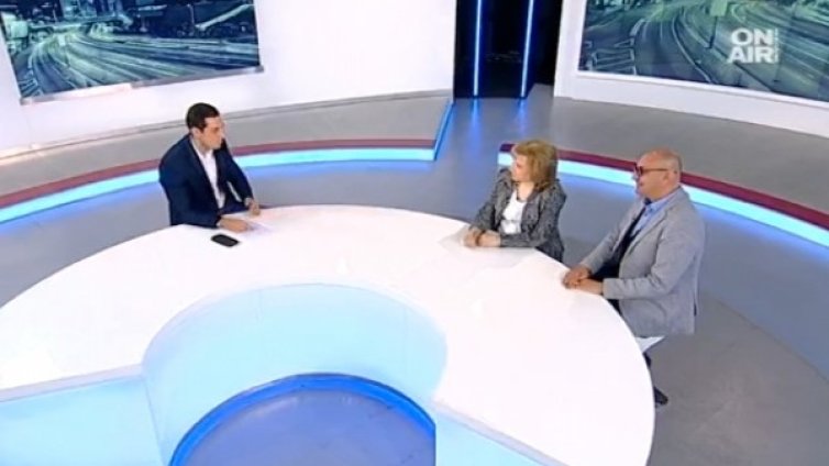 Пирова победа за Меркел: Има ли опасност от крайната десница?