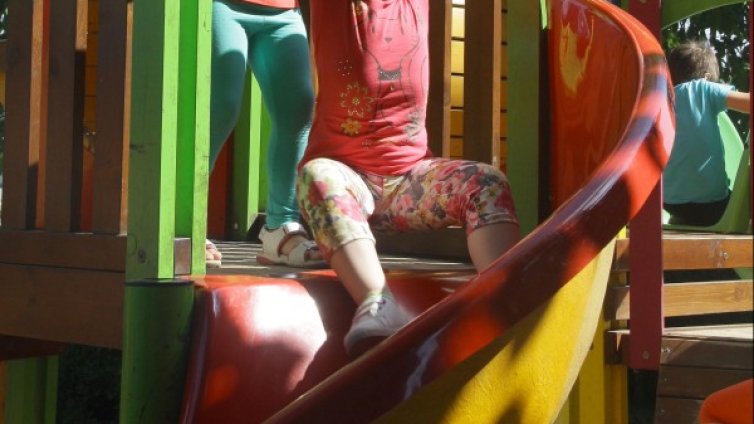 За семейни помощи &ndash; без акт за раждане, семейно положение...