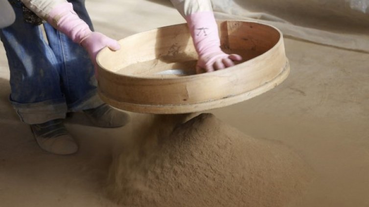 Заловиха 1,7 т канабисова смола в тунела под Ламанша