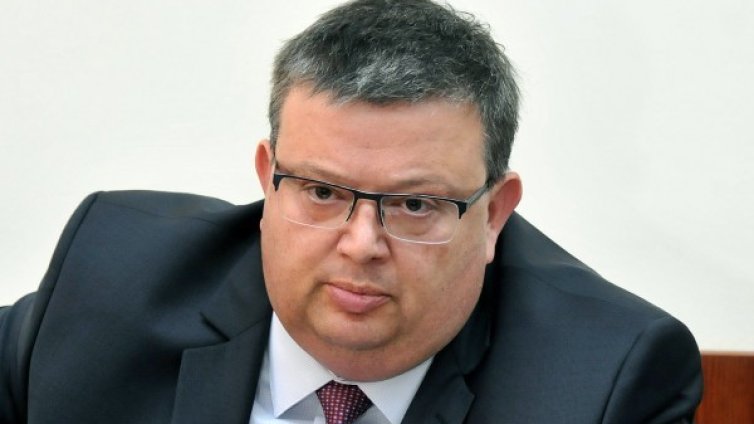 Цацаров отчете: Присъдата на Сундберг е унижение!