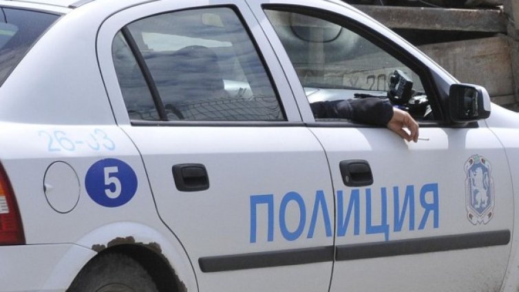 Петима измамници се представят за чужденци в Монтанско