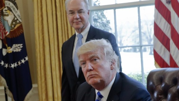 Министърът на здравеопазването в САЩ хвърли оставка