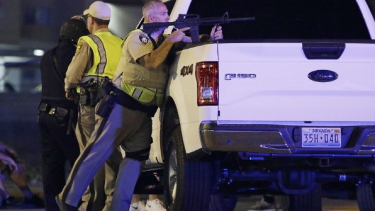 След стрелбата в Лас Вегас &ndash; 20 жертви, ранените над 100