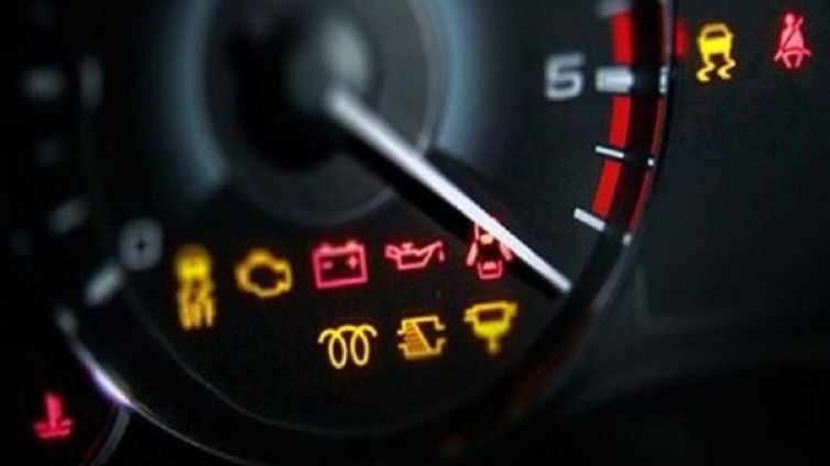 Светлини, спирачки... Проблемите в колата, които не бива да се пренебрегват