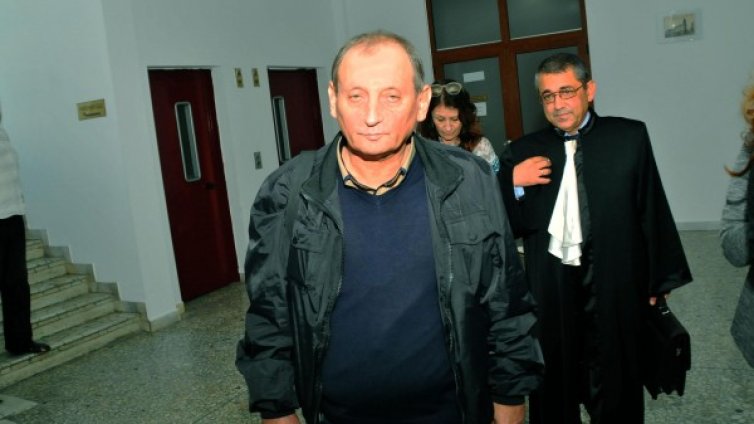 Обвиненият в блудство директор видя вендета