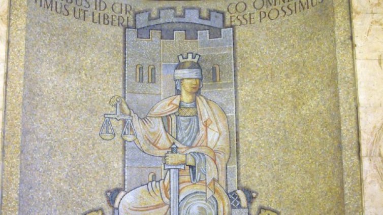 Съдът подхвана кмета на Септември, крил данъци