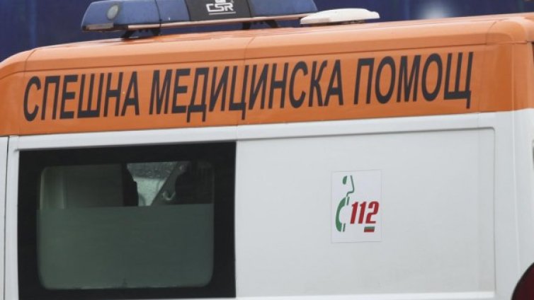 Кола блъсна жена на пешеходна пътека в Благоевград