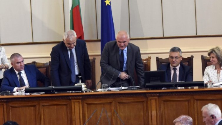 Патриотите към ДПС в отговор: Турски национализъм, тахтаби...