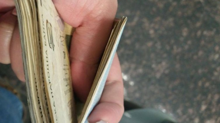 От 590 до 5000 лева: Как ЧСИ-тата могат да надуят сумите?