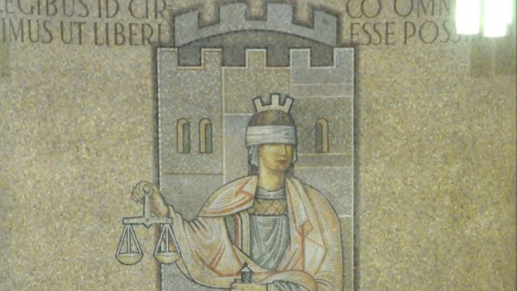 Погват проституиращи на детска площадка в Бургас