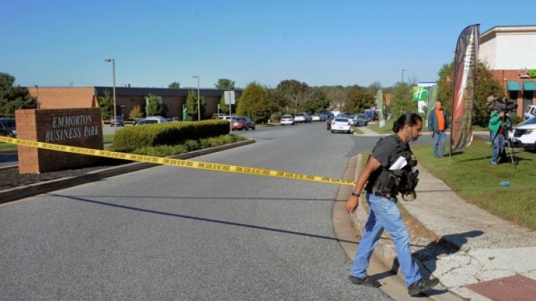 Трима убити и двама ранени при стрелба в US бизнес парк