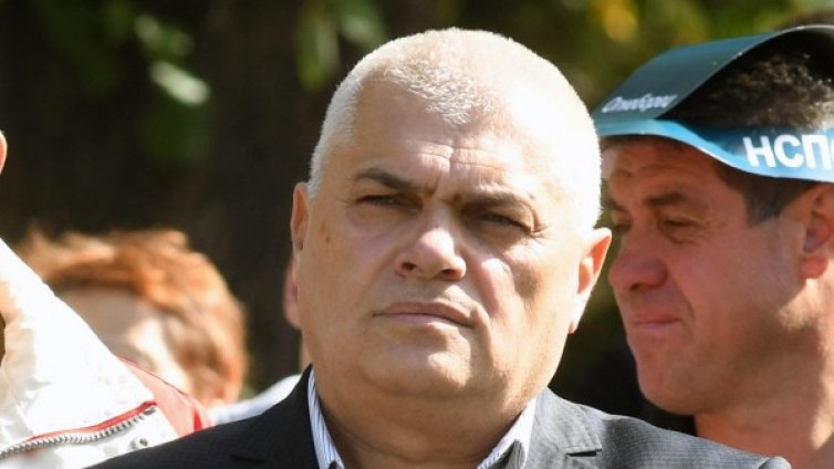 Валентин Радев към полицаите: Искаме да увеличим заплатите!