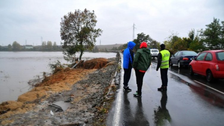 Все още търсят изчезналата жена, ден на траур в Камено