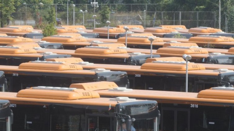 Автобуси от "Метростанция Вардар" до Новата гора