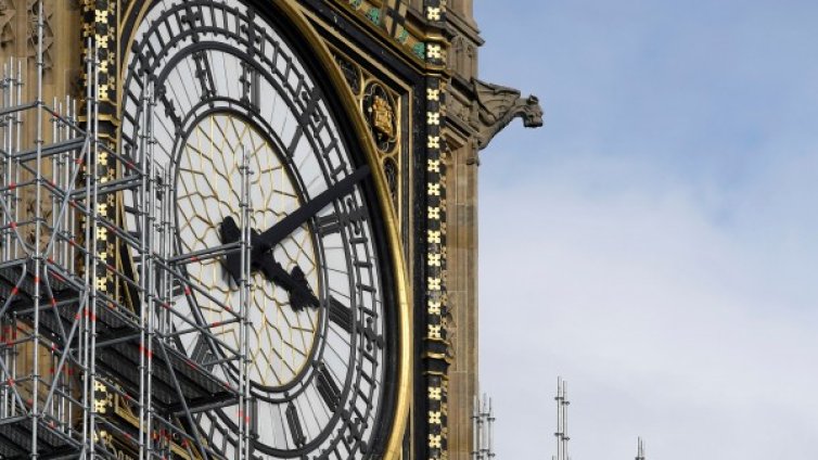 Тръгва подписка срещу лятното часово време: Безсмислено е!